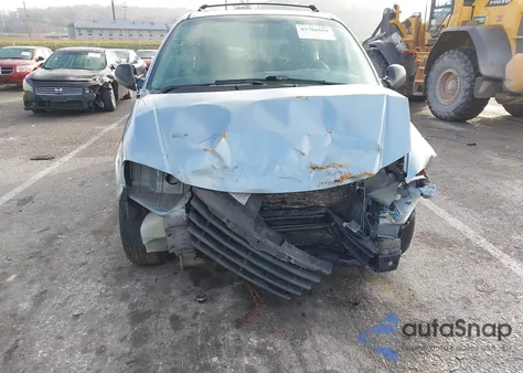 2005 Chrysler Town & Country Touring from USA, damaged, VIN 2C4GP54L15R530373